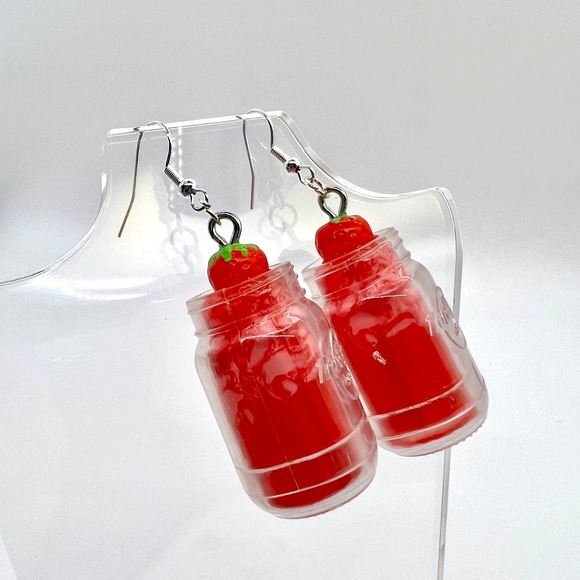 Hard Rock Cafe Earrings - Strawberry Lemonade - Foodie Mini Brands Earrings - Picture 4 of 9